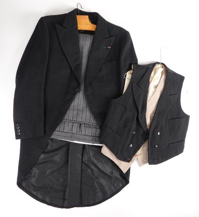 A handful of men's clothing including formal...