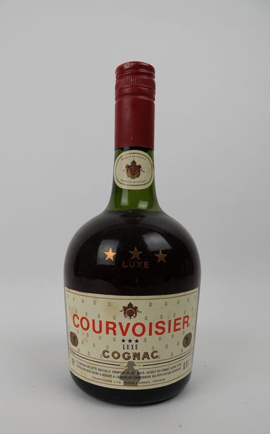 null 1 bottle 70cl COGNAC COURVOISIER "LUXURY 

Slightly stained label.

Expert Ambroise...