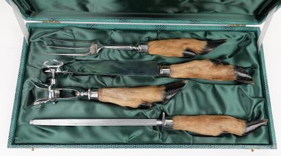 null Set of four leg of lamb cutlery with deer leg handles, in their green case