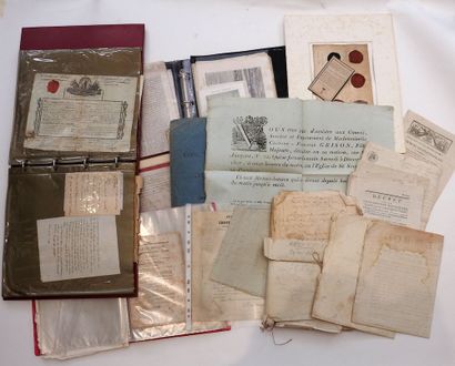 null Important collection of historical documents, handwritten or printed, from the...