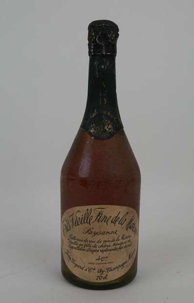 null 1 bottle 70cl VIEILLE FINE de La MARNE - J. GOYARD Label slightly stained.

Expert...