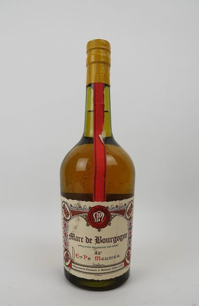 null 1 bottle 70cl MARC de BOURGOGNE - Ph. MEUNIER Label marked. Tear on the side...