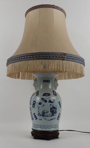null China

Baluster vase mounted as a lamp

H 30 cm for the vase, H 45 cm with the...