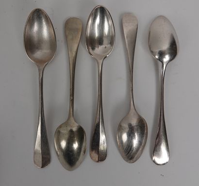 null A set of 12 silver plated cutlery, 4 spoons and 5 teaspoons