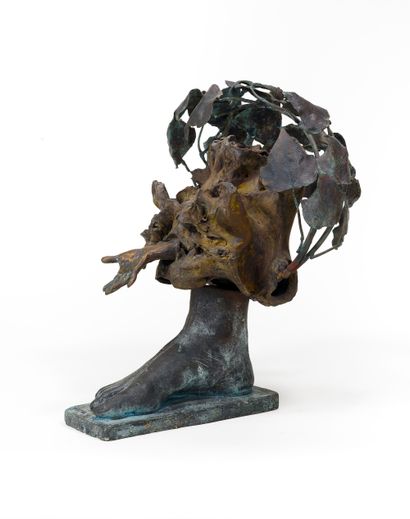 null Daniel SPOERRI (born in 1930)

Cephalopod, 1989

Bronze with green patina

Signed...