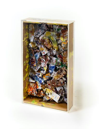 null ARMAN (1928-2005)

Studio trash can, 1990

Paint tubes in cardboard 

Work presented...