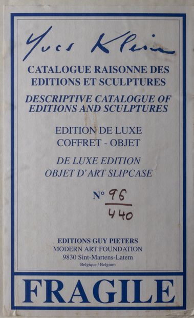 Yves KLEIN (1928-1962) Catalogue raisonné des éditions et des sculptures (coffret...