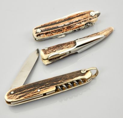 null Set of 3 folding knives "Jacques Mongin horn handles and the other handle in...