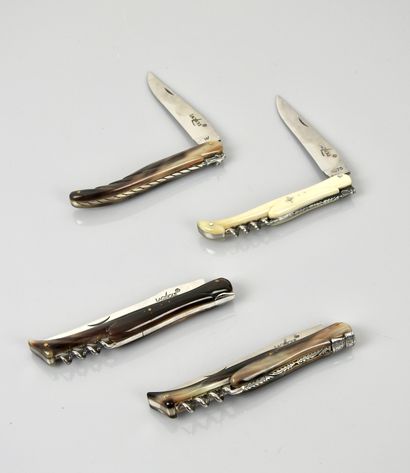 null Set of 4 nice folding knives "Laguiole R", in horn. Good general condition