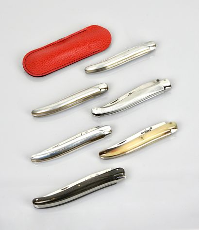 null Set of 6 Laguiole folding knives "R". Good general condition. Steel and hor...