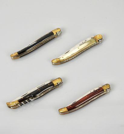 null Set of 4 folding knives "Laguiole R" in horn and wood, 10 cm blade. Good co...
