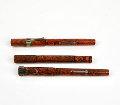 null Waterman : Lot de 3 stylos dont deux à pompe avec plumes dorées modèle "Ideal...