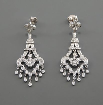 White gold girandole earrings, 750 MM, set...
