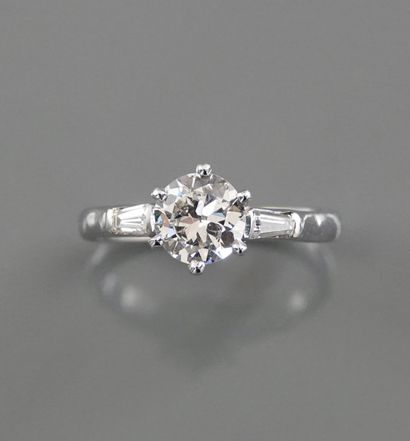 Solitaire ring in white gold, 750 MM, set...