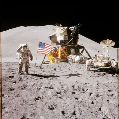 null NASA. GRAND FORMAT. Mission APOLLO 15. Photographie historique. L'astronaute...