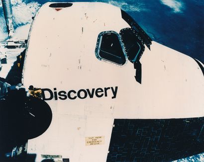 null NASA. Superbe et rare image de la navette spatiale DISCOVERY (Mission STS-51)...
