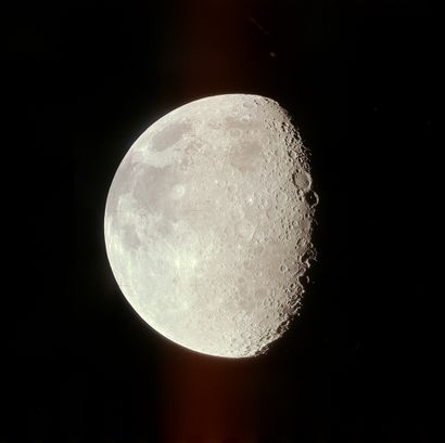 null NASA. GRAND FORMAT. Mission Apollo 15. Belle vue du globe lunaire dont la partie...