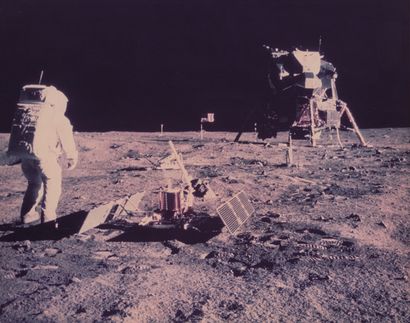 null Nasa. Mission Apollo 11. Belle perspective montrant le théâtre de la mission...