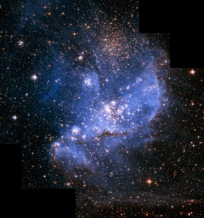 NASA Nasa. GRAND FORMAT. Magnifique vue de la galaxie #NGC346 par le télescope spatial...