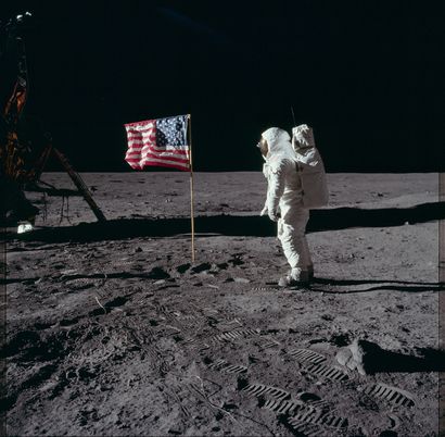 NASA Nasa. GRAND FORMAT. Mission Apollo 11. Probablement le plus célèbre de tous...