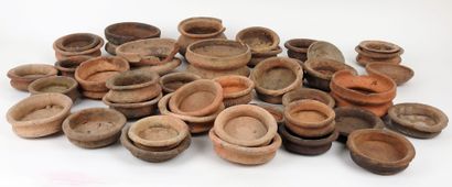 Fort lot de poteries antiques de Thaïlande

Environ...
