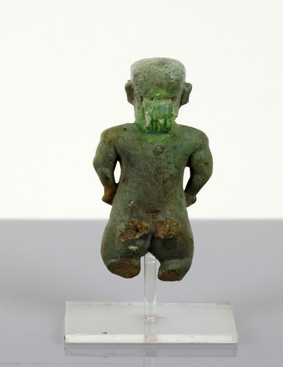 null Large amulet representing Ptah Pateque

Frit 5.5 cm old restoration on the neck

Late...