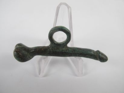 null Bronze phallic amulet

About 6 cm

Roman period