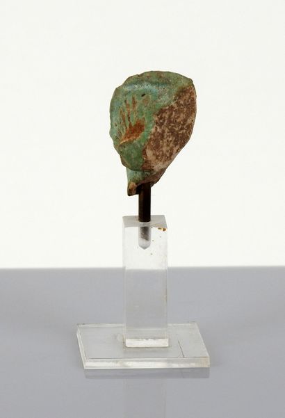 null Tête de jeune femme

Fritte 3.1 cm

Egypte époque romaine