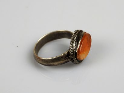null Ring with intaglio decoration representing a man carrying a bag

Silver Finger...