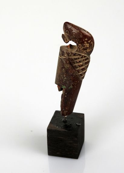 null Knife handle with animal decoration

Bone 5.4 cm

Viking period VIII-X th c...