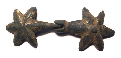 null Decorative element consisting of two six-pointed stars

7 cm

High period
