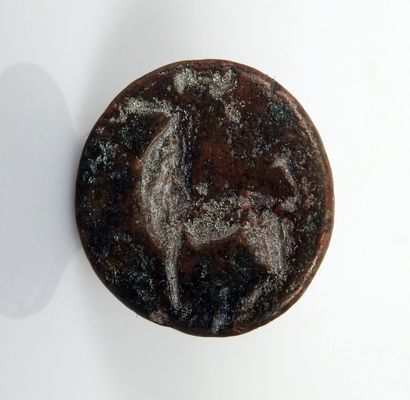 null Cachet en bronze orné d'un cheval

2 cm

IIème millénaire avant J.-C.