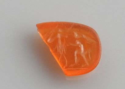 null Nice intaglio representing a love in front of military trophies

Agate 0.9 cm

Roman...