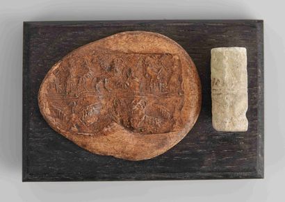 null Cylinder seal with chtonian animals: scorpion, centipede or scolopendre

Bronze...