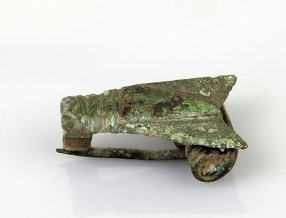 null Rare fibule à ressort en forme de mouche ou de cigale

Bronze 2.8 cm

Période...