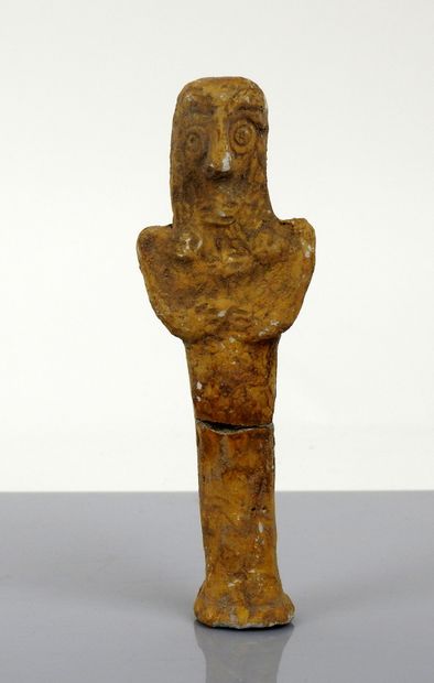 null Statuette idole anthropomorphe à bec d’oiseau

Terre cuite 15 cm restauration

Travail...
