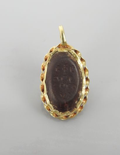 null Medallion set with a magic intaglio and a rider on his mount

Jasper and gold...