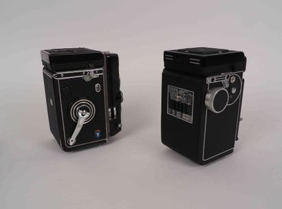 null Ensemble de deux appareils photographiques : Rolleicord avec objectifs Schneider-Kreuznach...