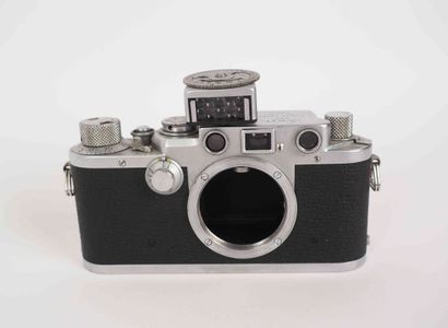 null Appareil photographique Leica III f n°580678 (1951) sans objectif, avec Metraphot...