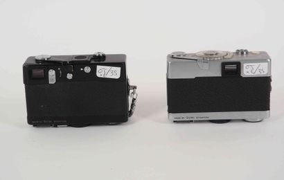 null Set of two cameras: Rollei 35 TE (Tessar 3.5/40) and Rollei B 35 (Triotar 3...