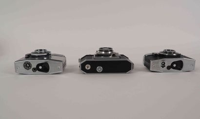 null Set of three Agfa cameras: Karat 36 with Schneider-Kreuznach Xenon 2/50 lens,...