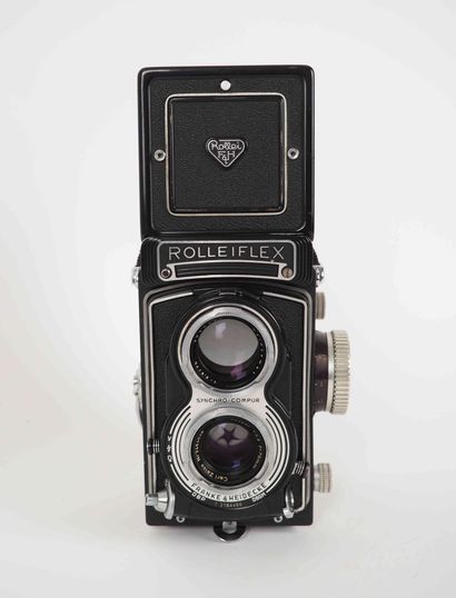 null Rolleiflex T camera 2164450 with Carl Zeiss Tessar 3.5/75 mm and Heidosmat 2.8/75...