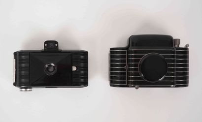 null Ensemble de deux appareils photographiques : Kodak Bantam Special avec objectif...
