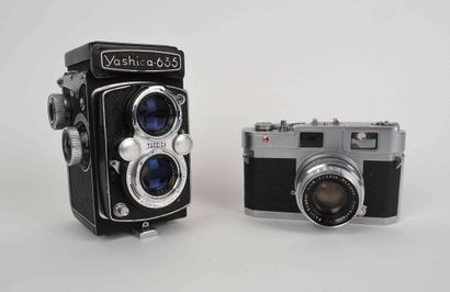 null Ensemble de deux appareils divers : Yashica 635 avec objectifs Yashikor 3.5/80...
