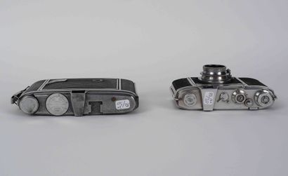 null Set of two Pontiac cameras : Super-Lynx I with Som Berthiot Flor 3.5/50 lens...