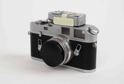 null Leica M4 camera n°1232114 (1969) with Summaron 2.8/35 mm lens n°2218792 (1966,...