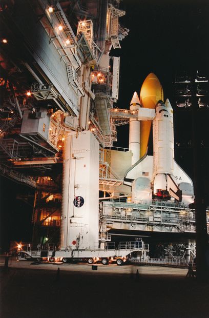 null Nasa. A rare view of the complete system of the space shuttle with at the same...