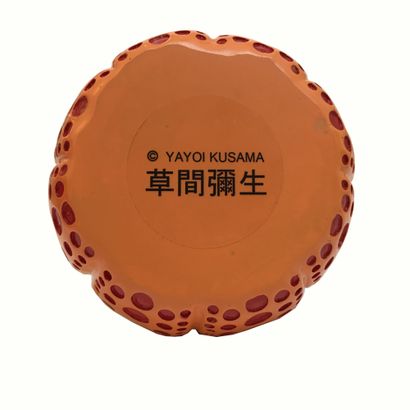 Yayoi KUSAMA (nee en 1929) Pumpkin
Résine peinte en orange et rouge
H : 11,5 cm
Dans...