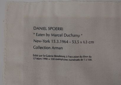 Daniel SPOERRI (1930) Eaten by Marcel Duchamp, 1964-1990
Sérigraphie sur tissu
Signée...