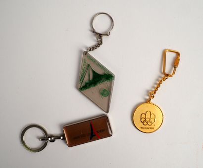 null Jeux Olympiques/Eté 1972, 1976, 1992/Porte-Clef. Trois porte-clefs :a) Jeux...